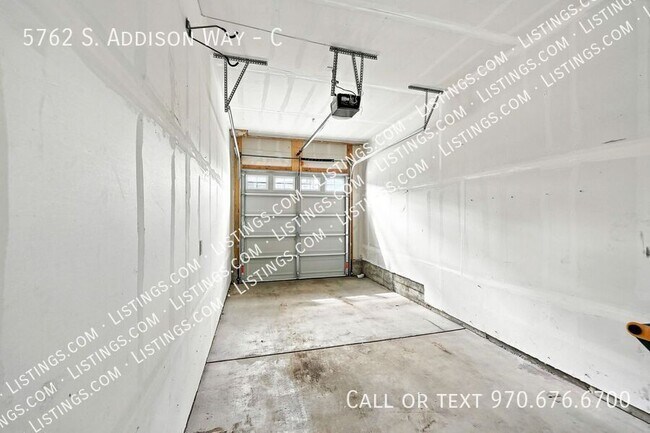 Building Photo - 5762 S Addison Way