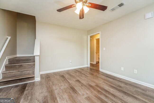 Building Photo - 160 Chandler Fields Dr