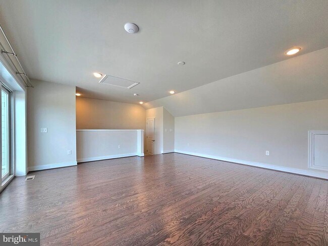 Building Photo - 17235 Branched Oak Rd