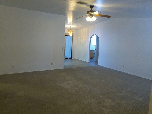 Building Photo - LONG TERM 12 MONTH LEASE