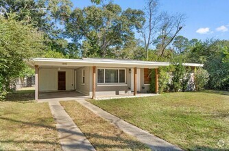Building Photo - Charming 3-Bedroom Home in Pensacola!