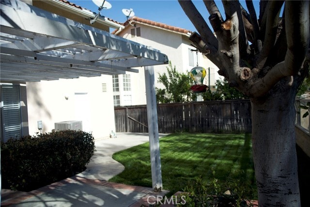 Building Photo - 29526 Crown Creek