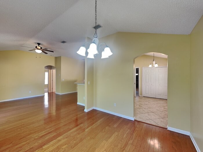 Building Photo - 801 MacKenzie Cir