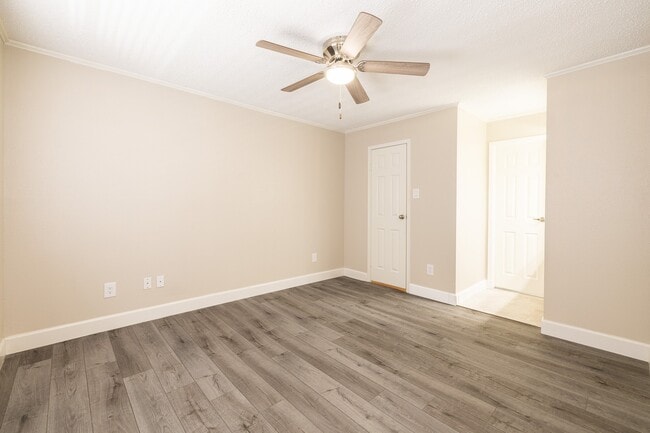 Building Photo - 2750 Holly Hall St