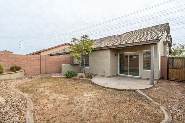 Building Photo - Great home in gated community!