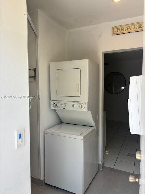 Building Photo - 9329 SW 154th Ct