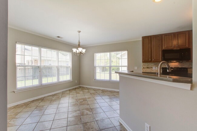 Building Photo - 111 Meadowvale Ln