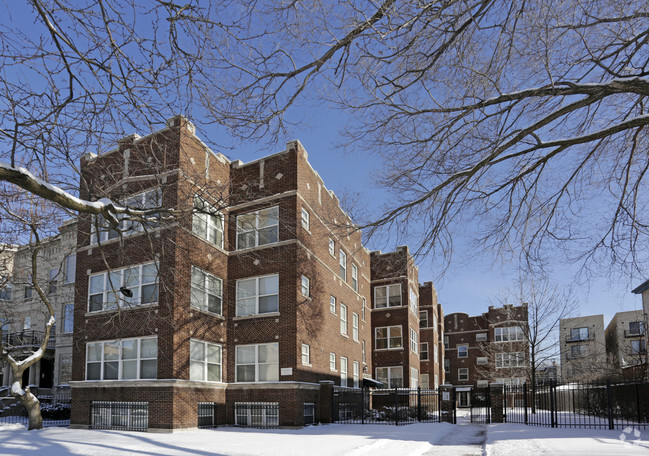 Building Photo - Kenwood Apartments