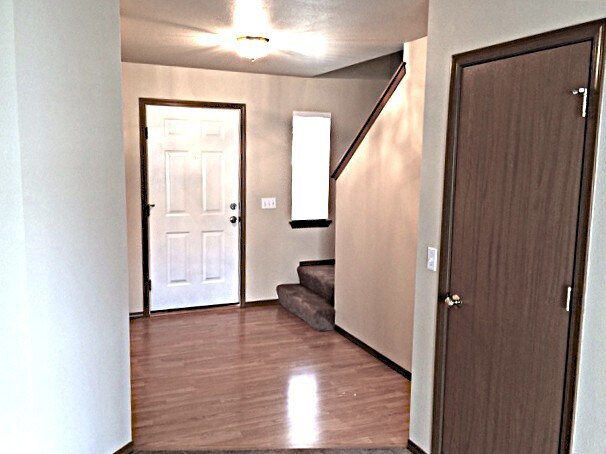 Building Photo - 1110 Boatman Ave NW
