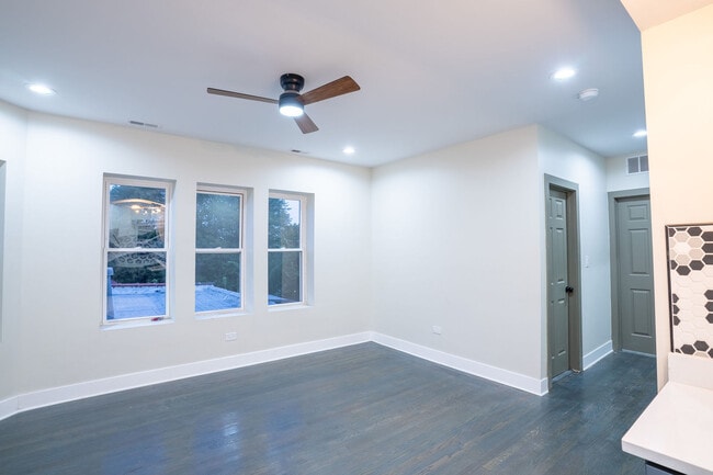 Building Photo - 7948 S Evans Ave