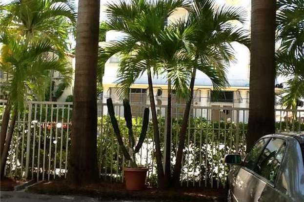 Building Photo - 1357 Collins Ave
