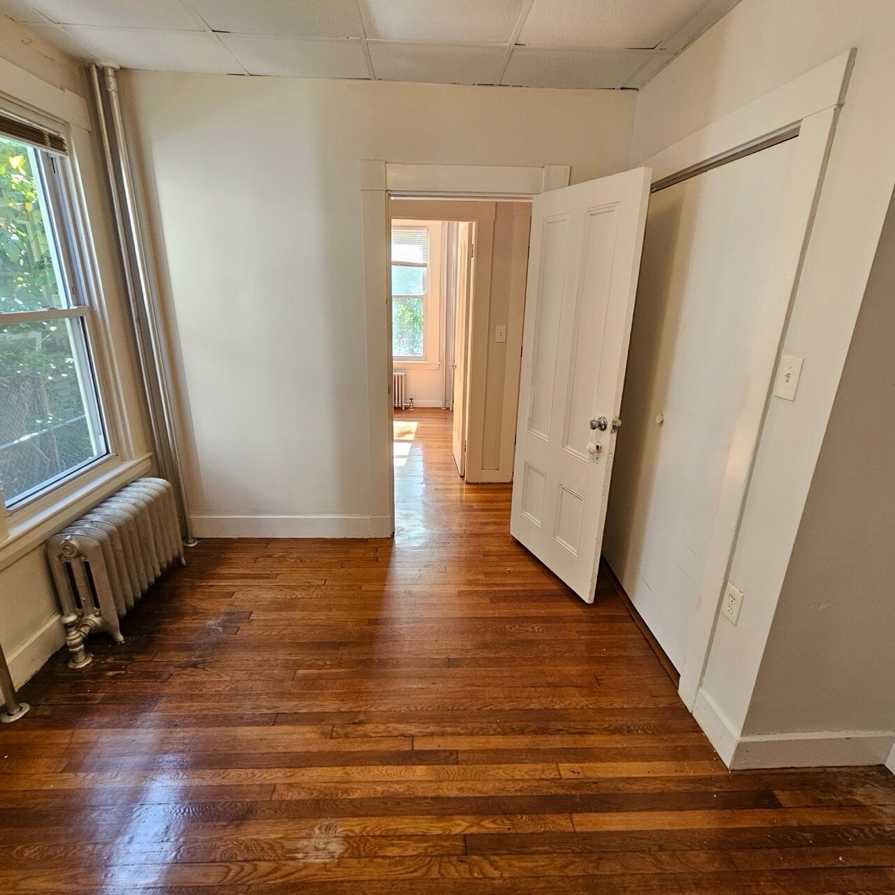 Building Photo - 384 Washington St