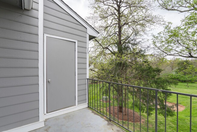 Building Photo - Welcome to Uptown Living in a South Park S...
