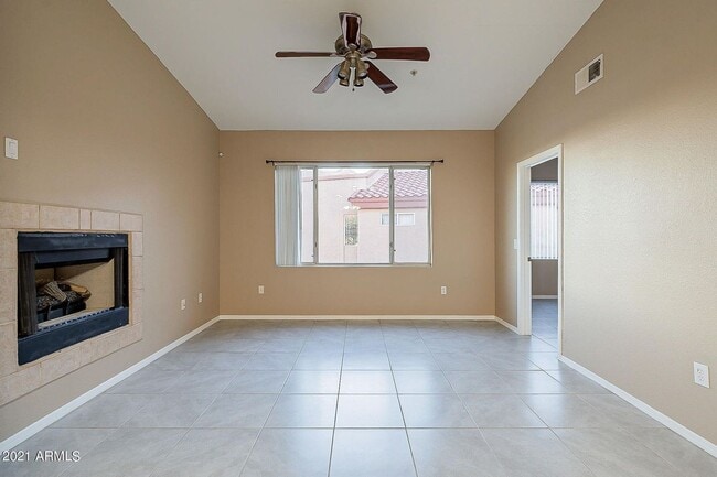Building Photo - 2929 W Yorkshire Dr
