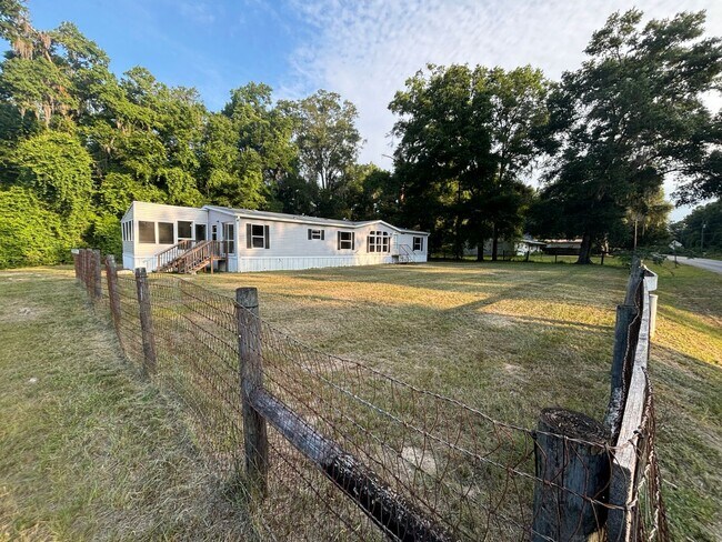 Building Photo - 1726 NW 119th Ct