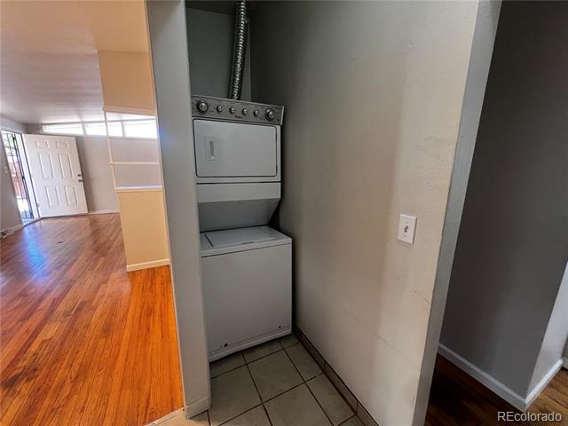 Building Photo - 1932 Dallas St