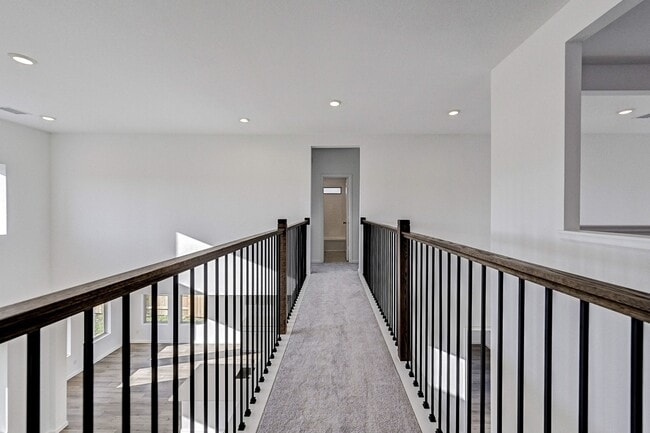 Building Photo - 2605 Mackinac Bay Dr