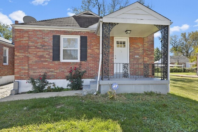 Primary Photo - 8354 Archer Ave