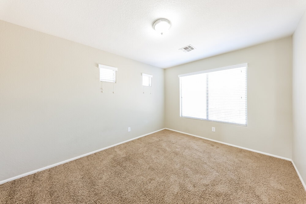 Building Photo - 2319 W Running Deer Trl