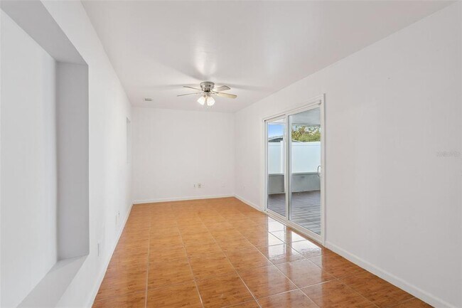 Building Photo - 2625 Mill Run Blvd