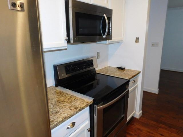 Building Photo - 4115 Pine Heights Dr NE