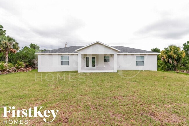 Building Photo - 12252 Clarendon Ave