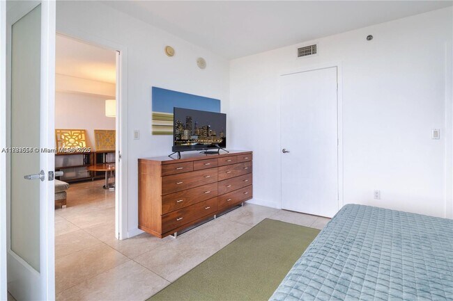 Building Photo - 50 Biscayne Blvd
