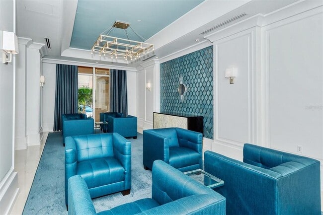 Building Photo - 1350 Main St