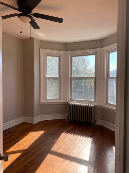 Building Photo - 6217 W Stiles St