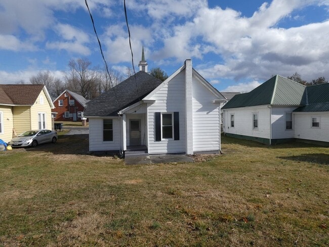 Building Photo - 324 Grace St