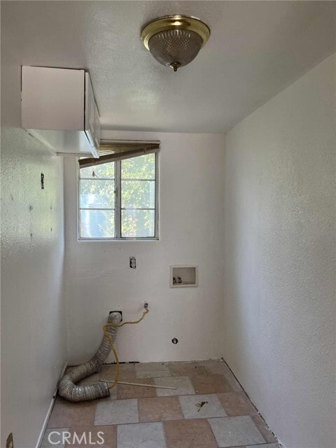 Building Photo - 9154 Laurel Ave