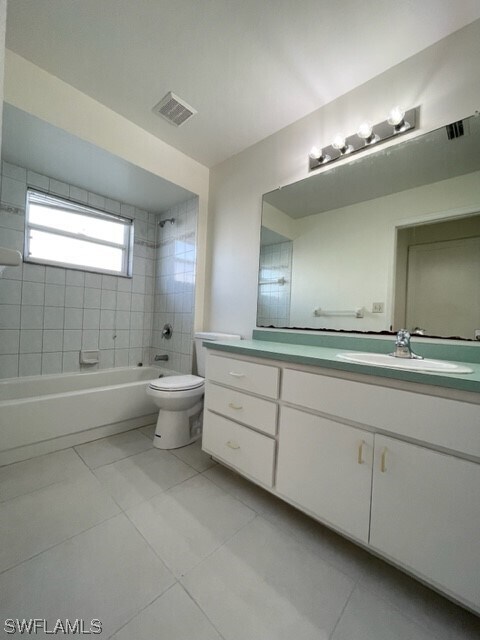 Building Photo - 1015 Cape Coral Pkwy W
