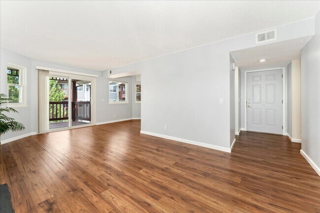 Building Photo - 17652 E Loyola Dr