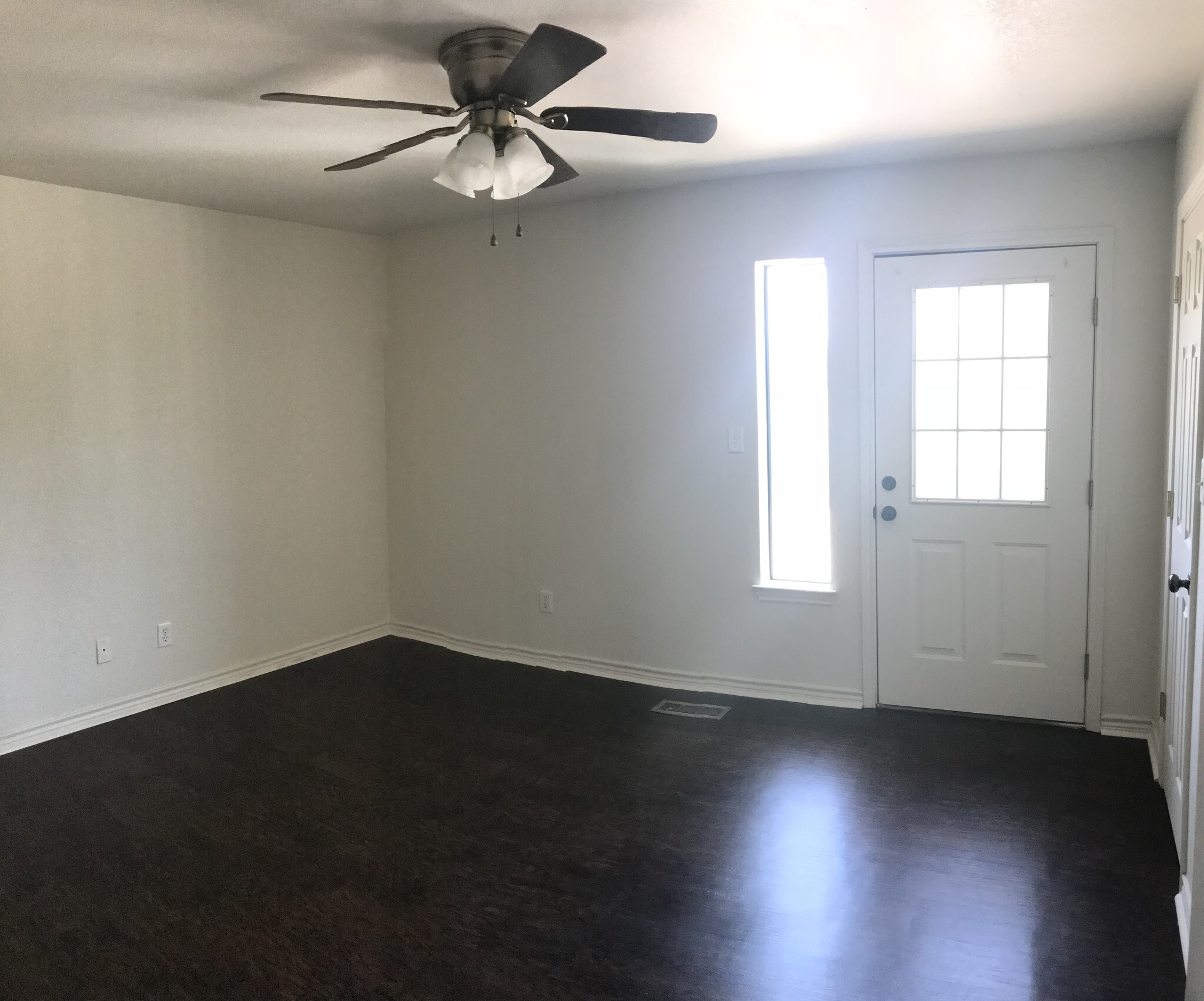 Bedroom 1 - 826 Parkview