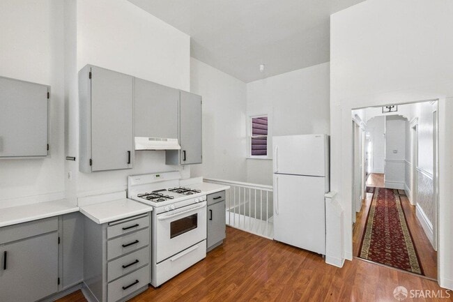 Building Photo - 2205 Bryant St