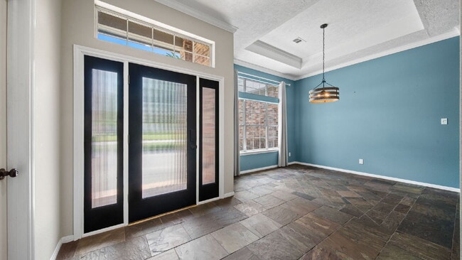 Building Photo - Experience the luxury of resort-style living in Bentwater, one of Lake Conroe’s premier gated com...