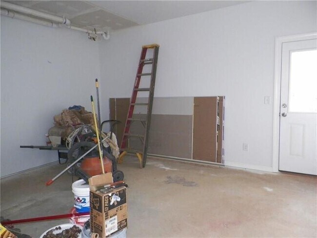 Building Photo - 4850 Griggs St