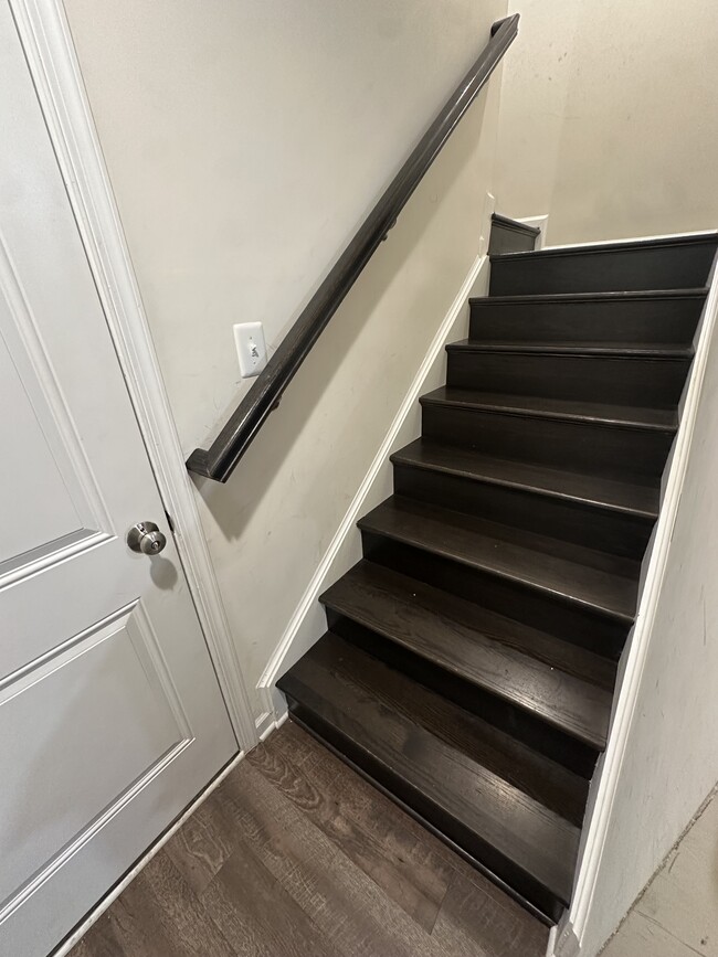 Building Photo - 5640 Scott Ridge Pl