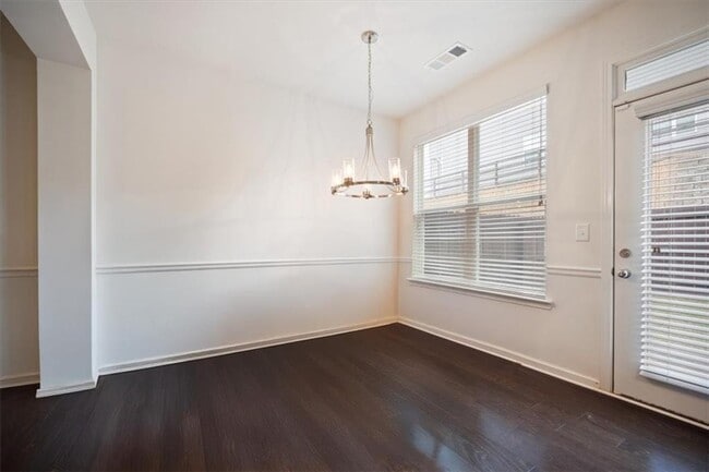 Building Photo - 2730 Kemp Ct