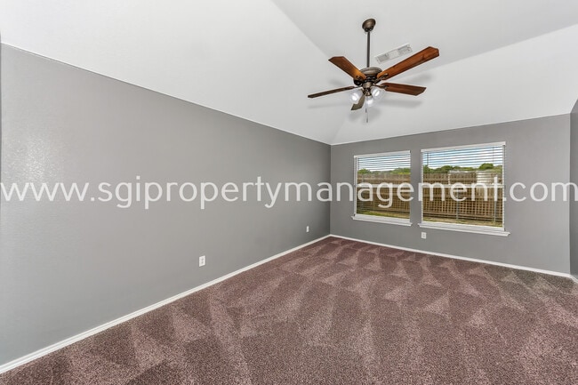 Building Photo - 413 Windy Hill Ln