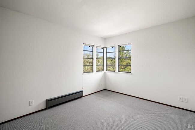 Building Photo - 45 Wimbledon Way