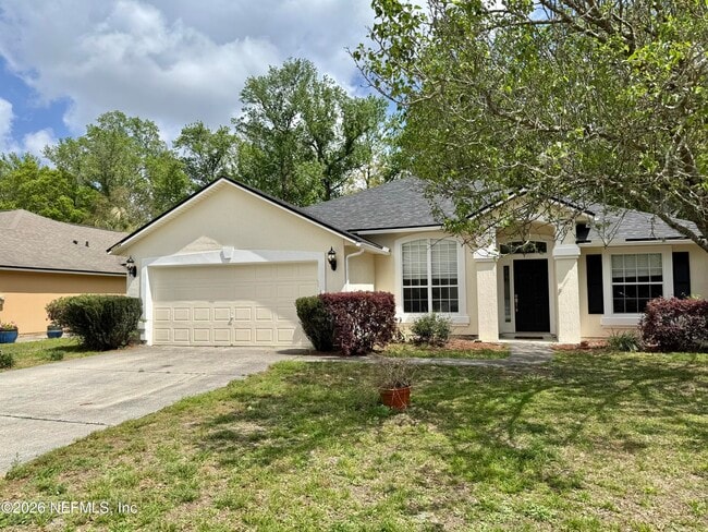 Building Photo - 12255 Lake Fern Dr E