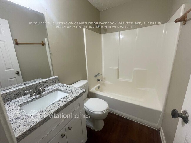 Building Photo - 1234 Woodland Ct SE