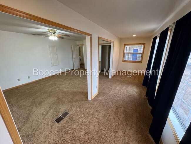 Building Photo - 3722 Lyla Ln