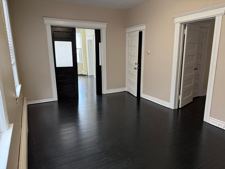 Building Photo - 353 Millburn Ave