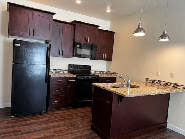 Building Photo - SAW1530U