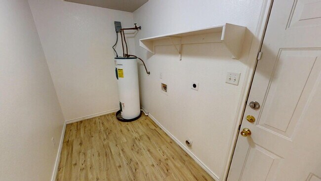 Building Photo - "Spacious Comfort Awaits: 3-Bedroom, 2-Bathroom Duplex Gem in Gatesville, TX!"