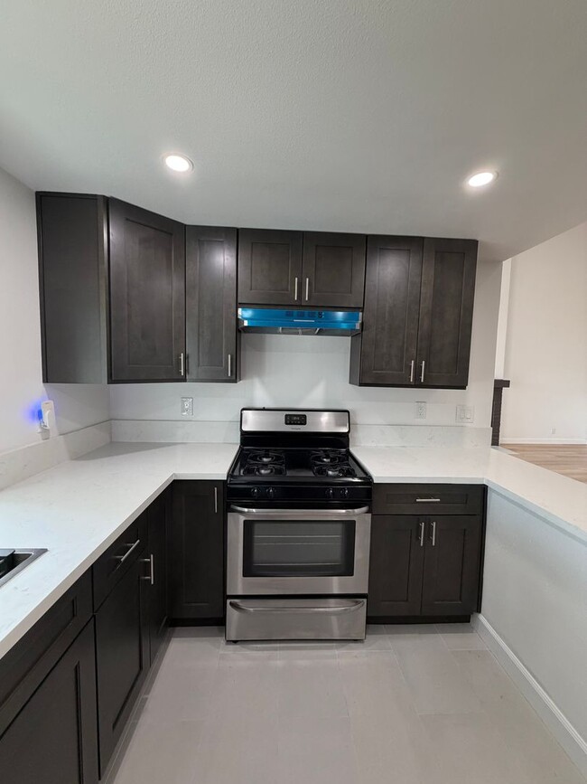 Building Photo - Townhome In Rosemead
