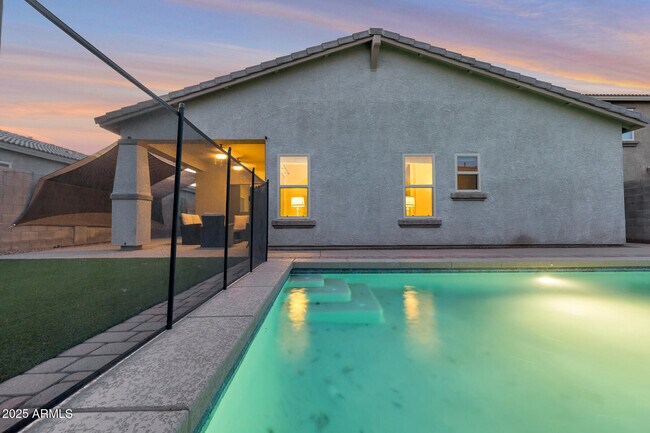 Building Photo - 18069 W Tasha Dr