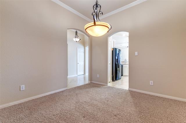 Building Photo - 305 Parkhurst Ln